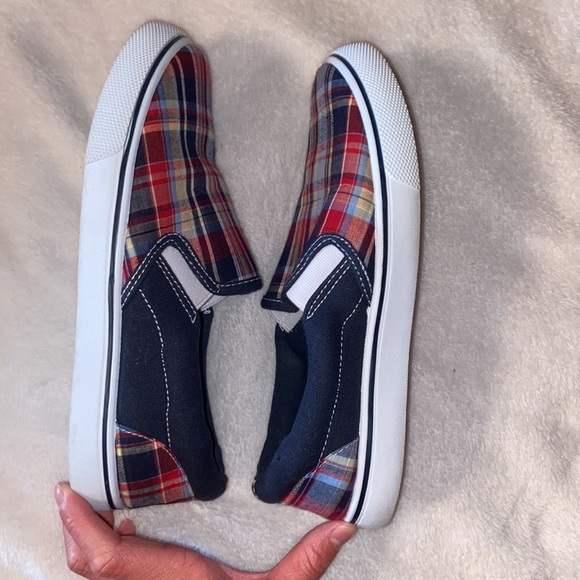 Shoes - Picture 3 of 5